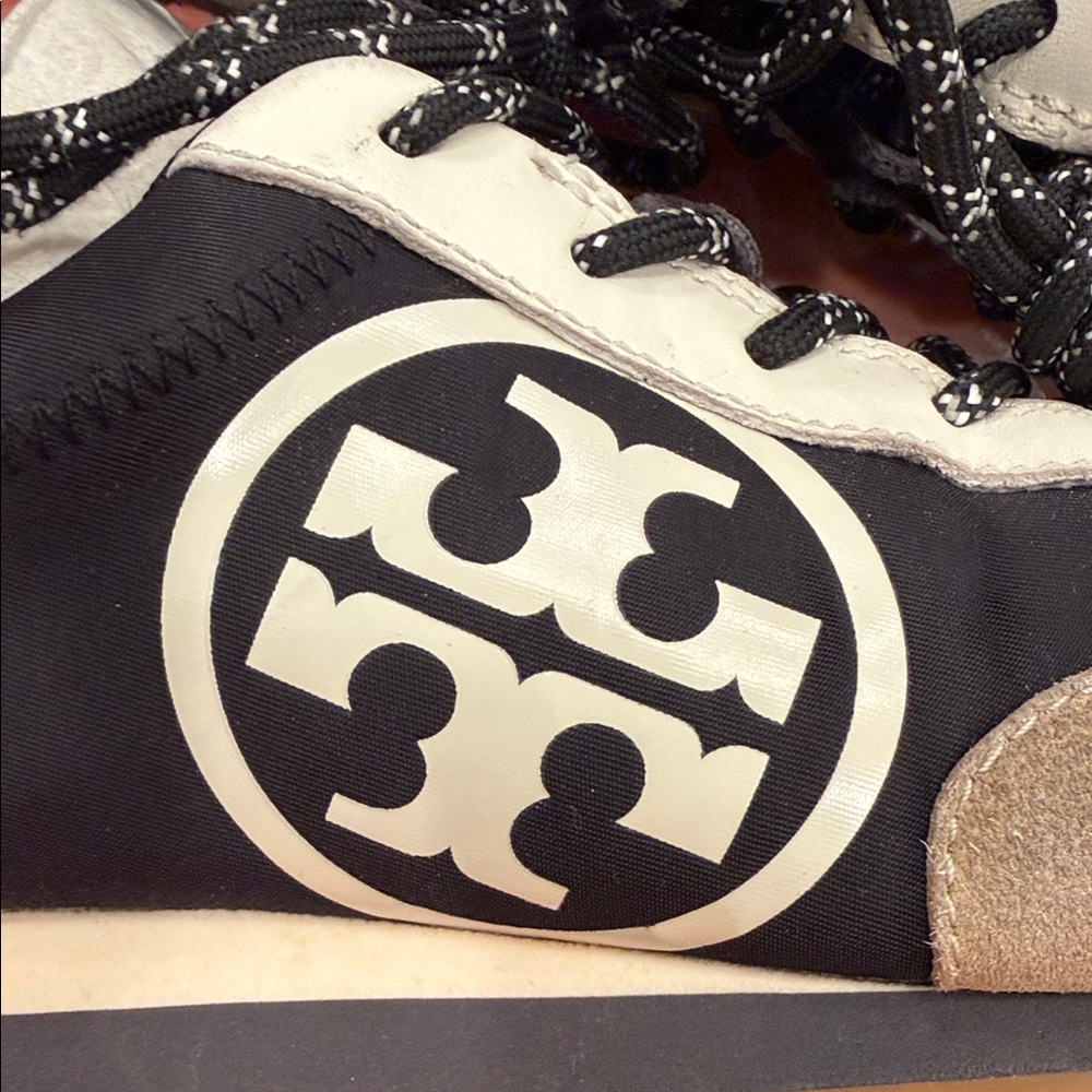 Tory Burch Annie Nylon Runner in Perfect Black / Lavagna - Picture 8 of 9